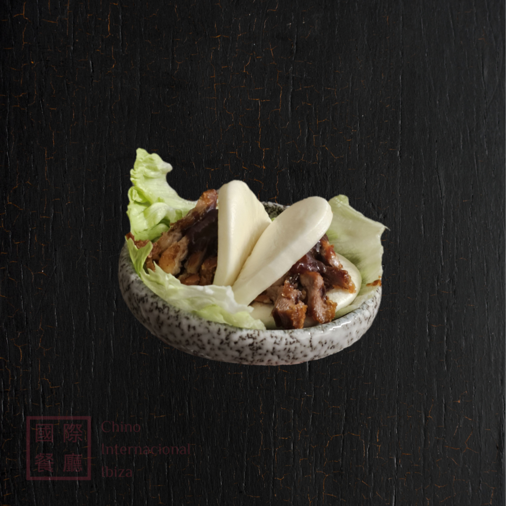 Pan bao con pato